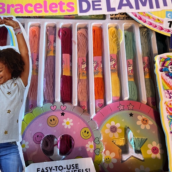 🌈 Just My Style: All-in-One Friendship Bracelet Making Kit - Picture 3 of 5